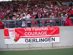 bedruckte Werbeplanen im Fußballstadion